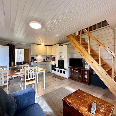 Hillside Cottage イバロ エクステリア 写真